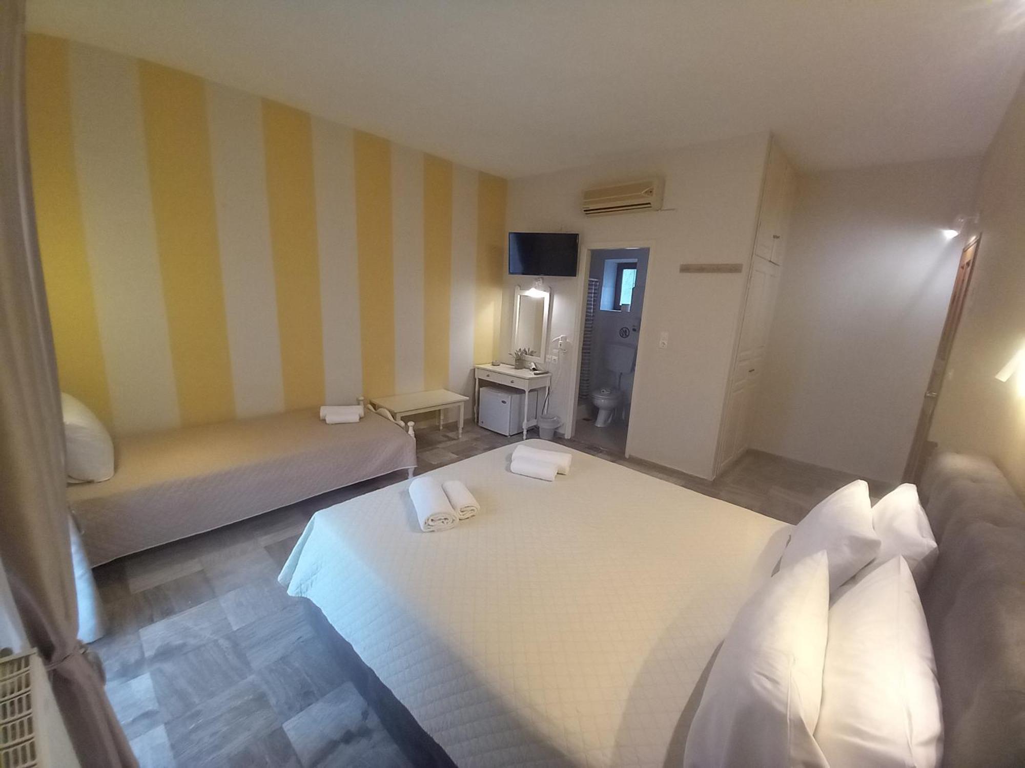 Hermes Hotel ミシナ エクステリア 写真